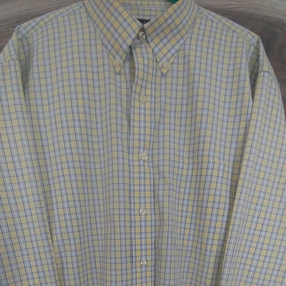 Jos A Bank Men's Large Long Sleeve Casual Shirt
